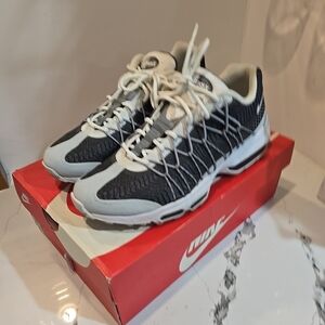 Nike Air Max 95 Ultra JCRD Gray Men's Size 9 Pre-owned With Box 749771 100